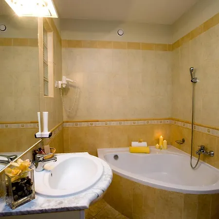 Völgy Wellness&konferencia Szálloda 4*