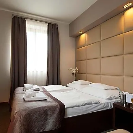 Voelgy Wellness & Konferencia 호텔