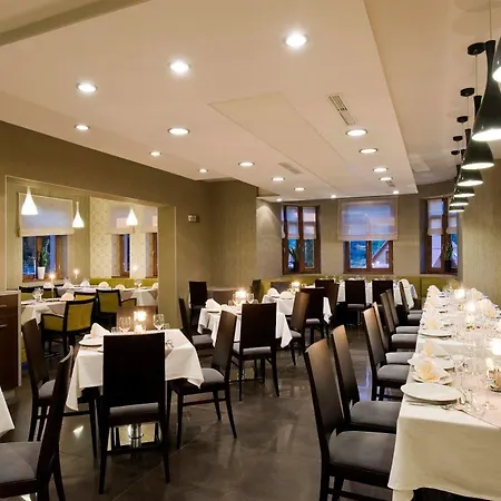 فندق Voelgy Wellness & Konferencia إغير