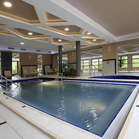 Voelgy Wellness & Konferencia 4* إغير