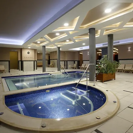 فندق Voelgy Wellness & Konferencia إغير