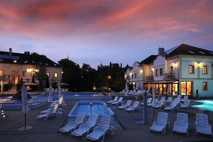 Hotel Voelgy Wellness & Konferencia